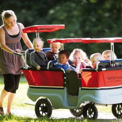 Winther Turtle Kinderbus - Ausflug im Sommer - Platz für 4 Kinder im Alter bis zu 3 Jahren