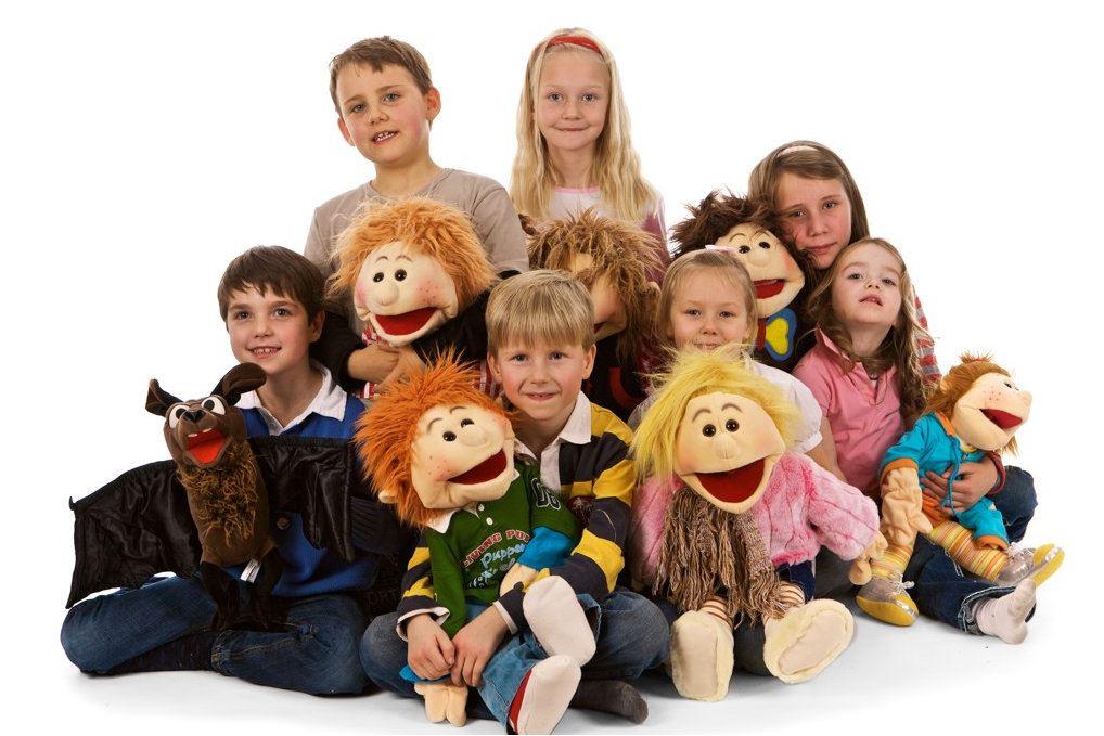 Living Puppets Handpuppen - Familien - die menschlichen Handpuppen mit dem "Klappmaulprinzip" werden gerne in Kitas, Schulen und therapeutischen Einrichtungen eingesetzt - aber auch privat. Living Puppets Handpuppen - Jungen und Mädchen Handpuppe mit Klappmaulprinzip