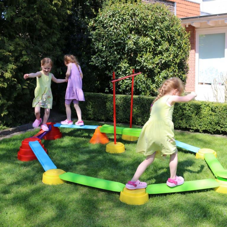 Build N' Balance - Outdoor Balancier-Strecke - fördert den Gleichgewichtssinn der Kinder