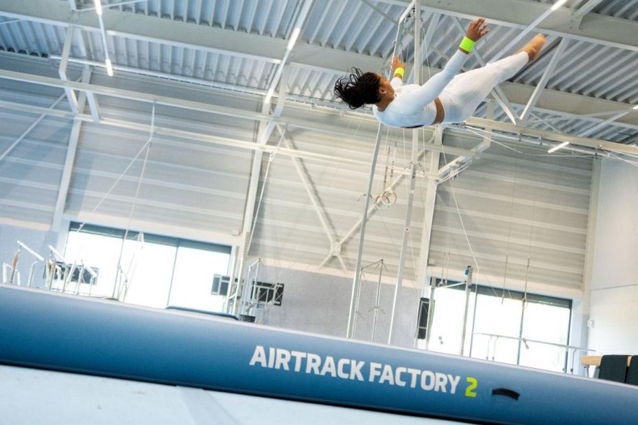 AirTrack2 - Light