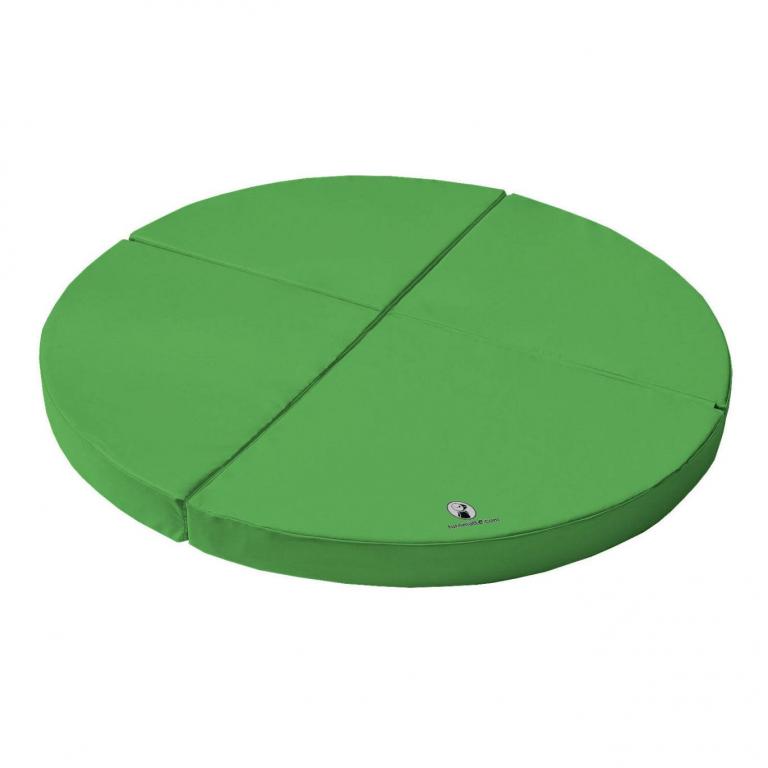 Weichbodenmatte rund 4-teilig - grün - Unsere runde Weichbodenmatte besteht aus vier Viertelkreisen, welche sich dank stabiler Klettverbindungen an den Laschen miteinander verbinden lassen. 