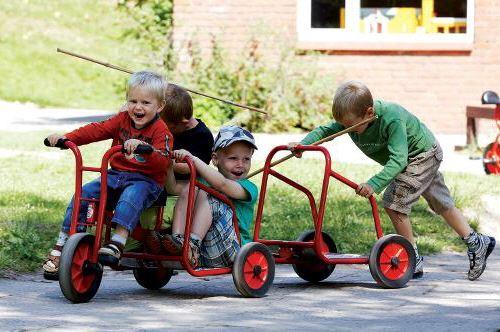 Ben Hur Dreirad und Anhänger - Winther Viking - Kinderfahrzeuge für Kitas und andere Institutionen