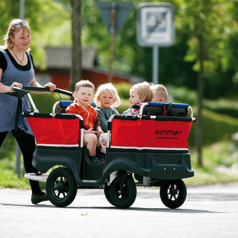 Winther Turtle Kinderbus - Ausflug mit 4 Kindern